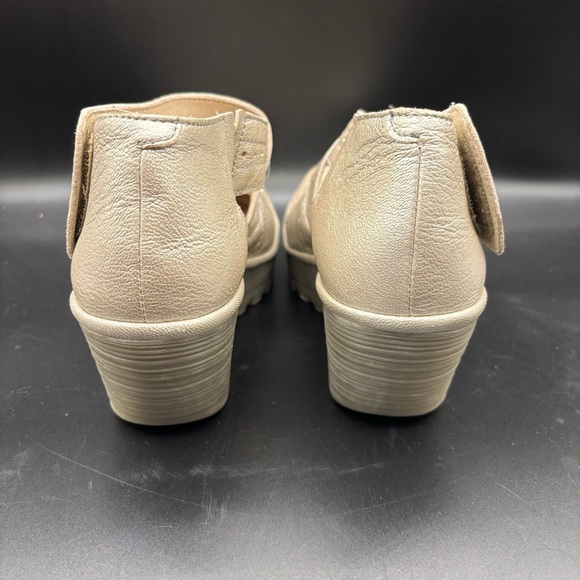 Fly London Womens Shoes Wedge Platinum Silver Metallics
Strap Thick Sole 10.5 41 - Picture 4 of 8